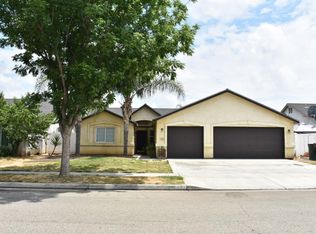 1022 S Vista St, Visalia, CA