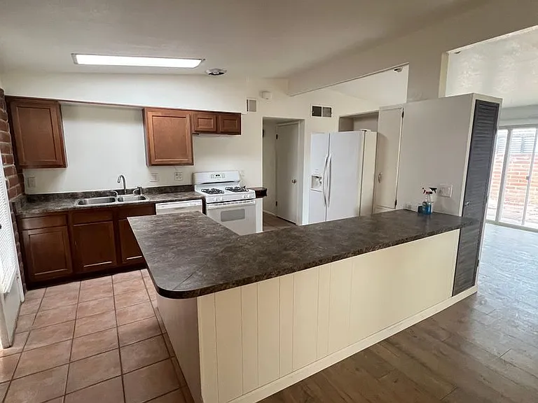 4331 E Hayhurst St — Photo 11