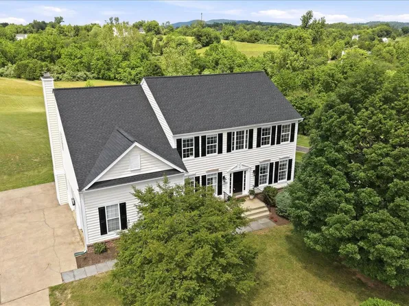 40910 Meadow Vista Pl, Lovettsville, VA 20180