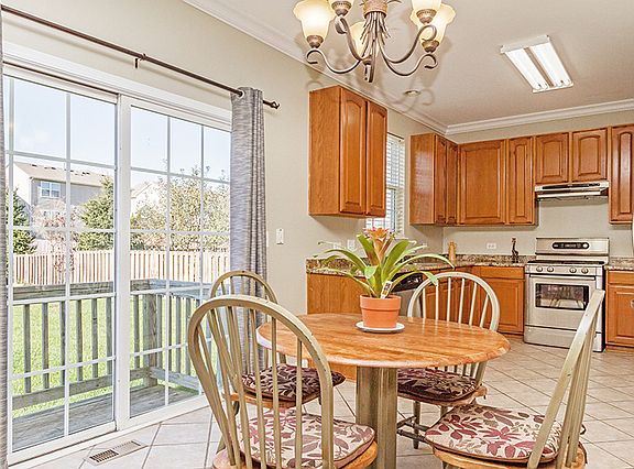 5th image of 210 Breckenridge Dr