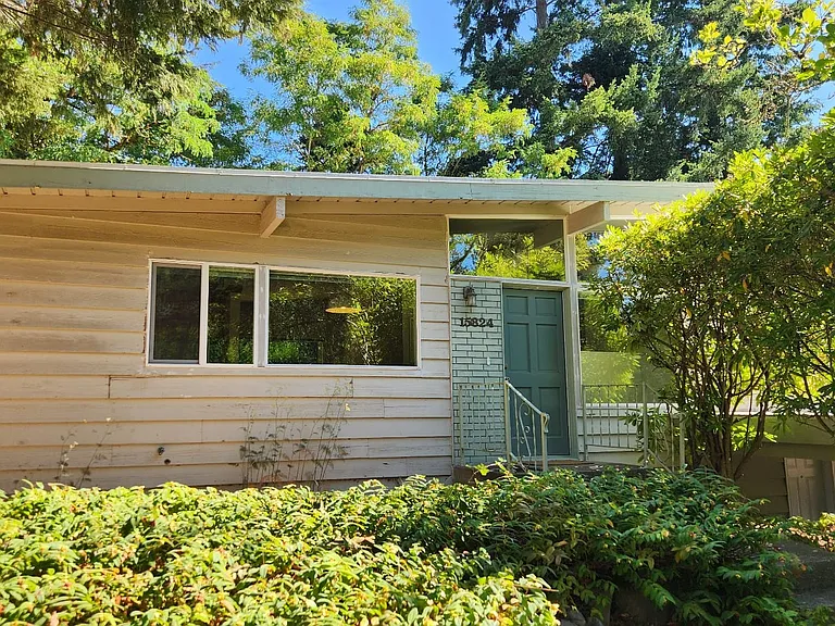 15824 SE 12th Pl — Photo 17