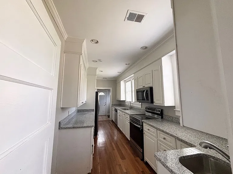 405 S Edisto Ave — Photo 5