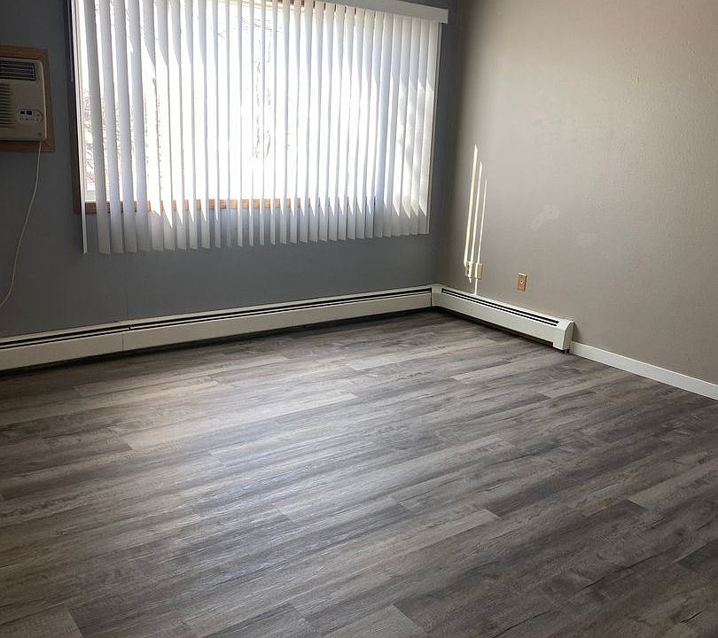 1st image of 611 11th St NE #9986621