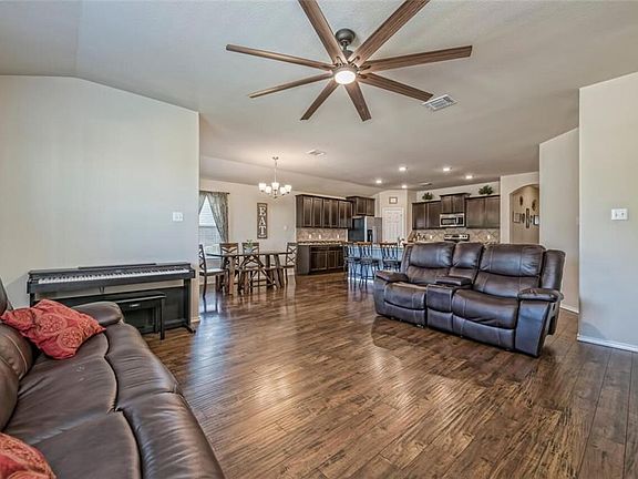 5th image of 11309 Haggerman Dr