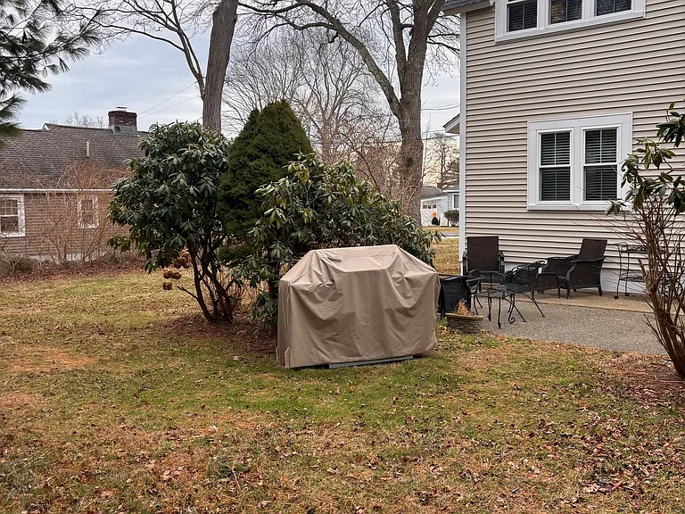 11 Uncas Rd — Photo 3