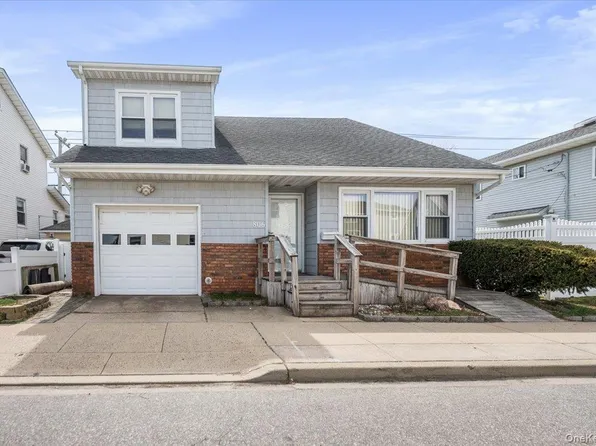 806 E Chester Street, Long Beach, NY 11561