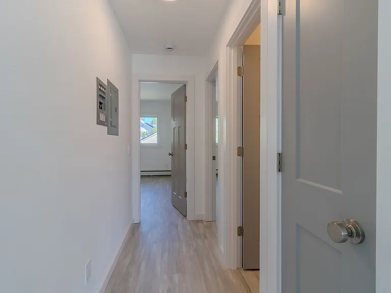 Ingalls Avenue Apartments — Photo 20