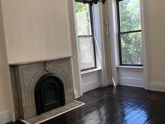 4th image of 73 Cranberry St APT 3R