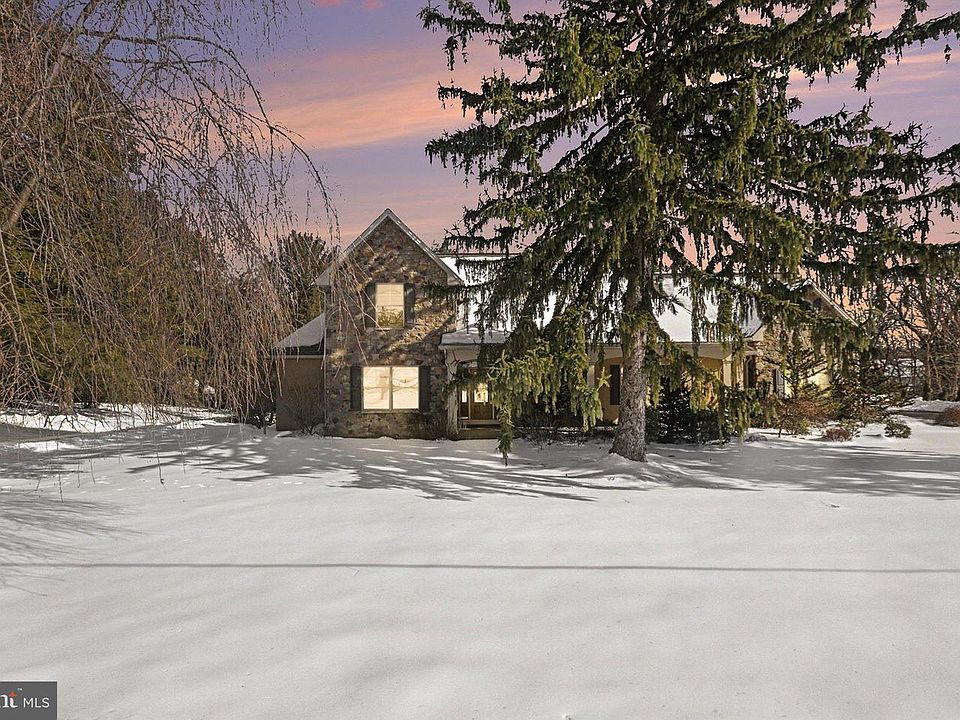 1st image of 4417 Fargreen Rd