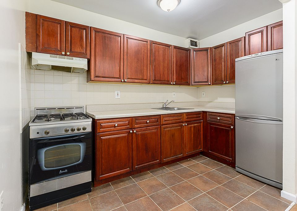 1st image of 791 Sterling Pl #2F