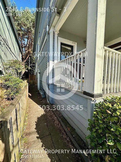 2045 E Burnside St. Unit #3 — Photo 4