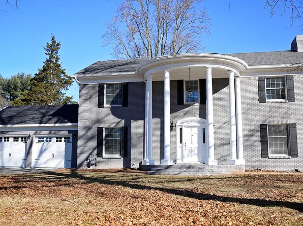 115 Wakefield Dr, Campbellsville, KY 42718