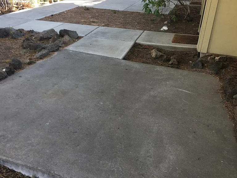 1700 NE Wells Acres Rd #48 — Photo 2