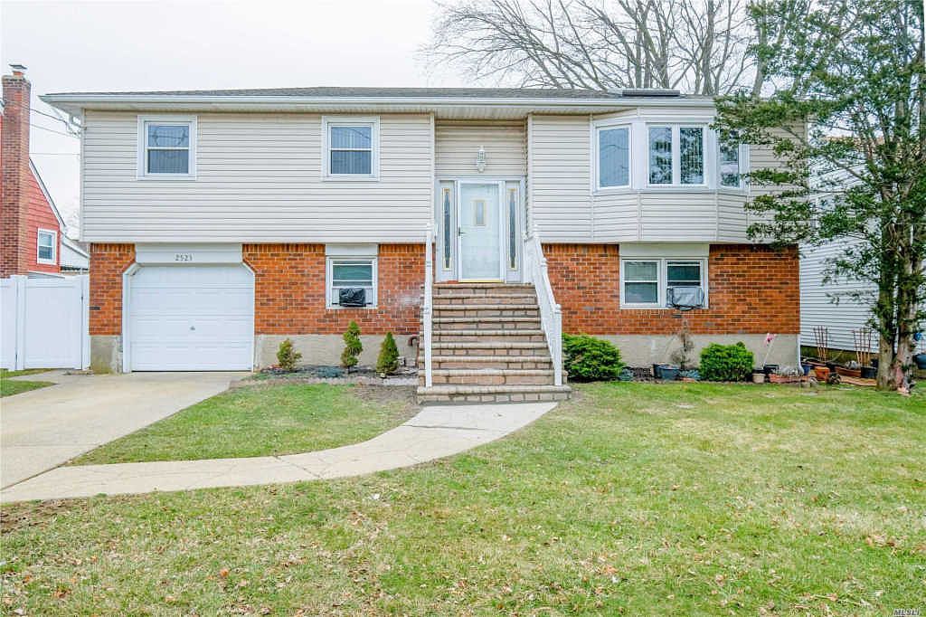 2523 Bayview Ave, Wantagh, NY 11793 Zillow