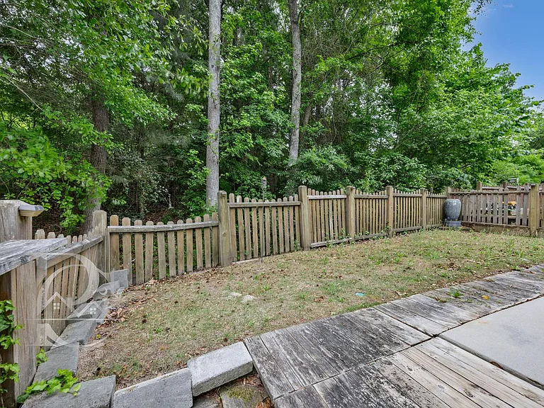 328 Northwood St — Photo 32