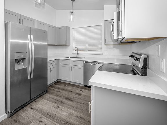 4th image of 15802 N 38th Ave