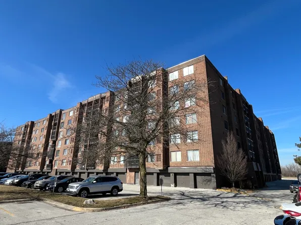 500 Park Ave APT 634, Calumet City, IL 60409