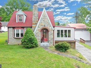 1875 Memory Ln, York, PA 17402