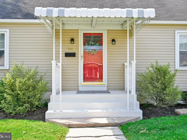 544 W Chestnut St, Cleona, PA 17042