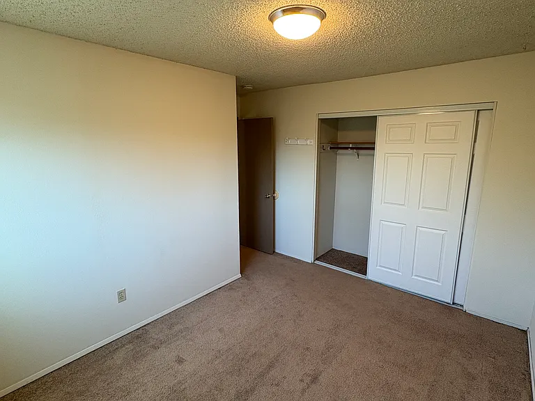 5910 SE 41st Ave #12.0 — Photo 9