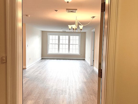 Welcome to this bright and sunny top floor unit