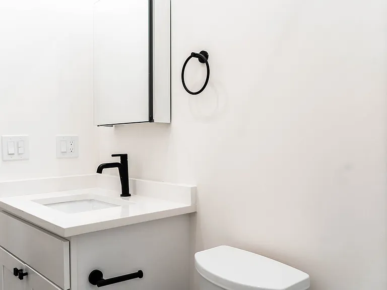11 Falkland St #2 — Photo 18
