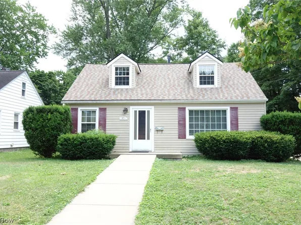 871 Overlook Ave, Ravenna, OH 44266