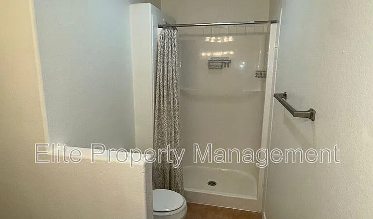 195 S Stardust Ct — Photo 17