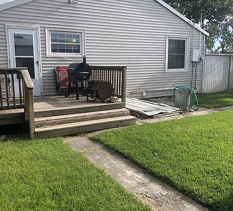 4th image of 440 W Wood Ave
