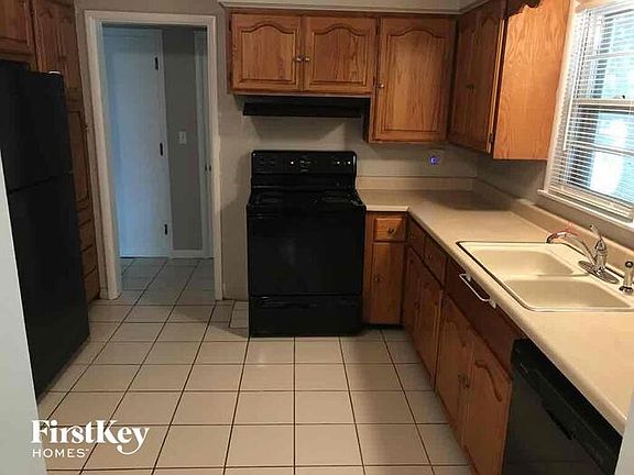 5th image of 8715 E 52nd St