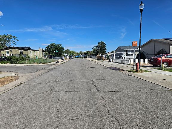 4th image of 8581 S Susan Way