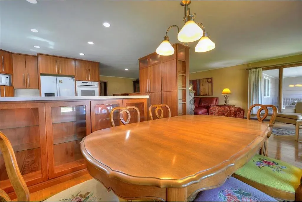 4 bed, 2490 sqft, $600 — Photo 4