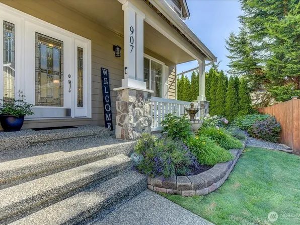 907 196th Place SW, Lynnwood, WA 98036