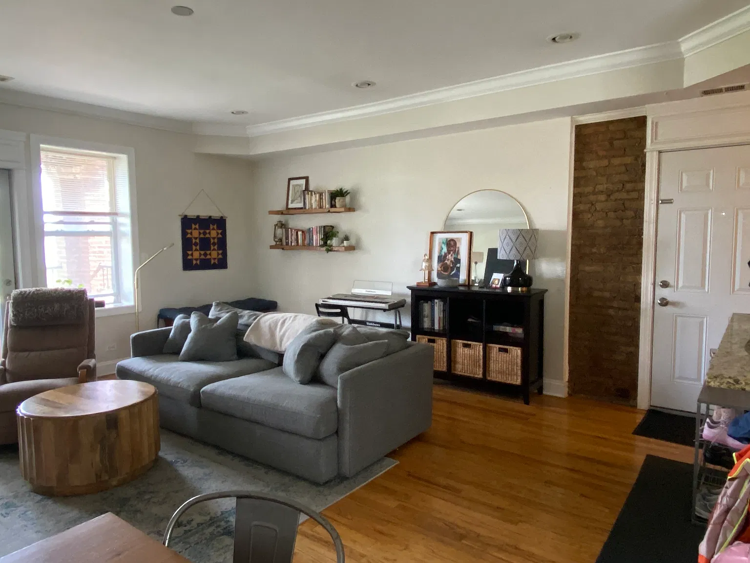 3 bed, 1675 sqft, $2,250 — Photo 2