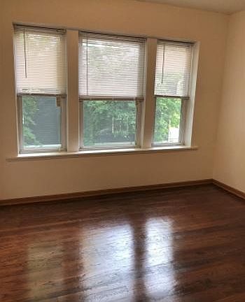 3rd image of 2250 W Berteau Ave #1