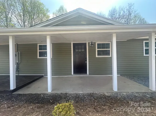271 W Grayson St, Marion, NC 28752