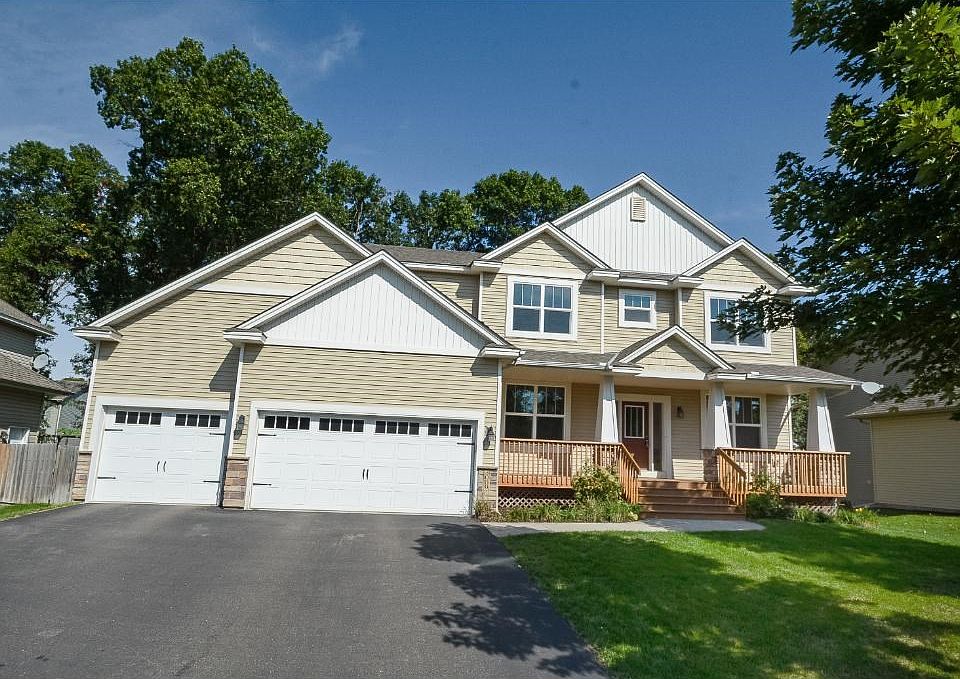 1st image of 3009 128th Ln NE