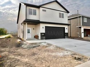 3036 33rd Ave S, Moorhead, MN 56560