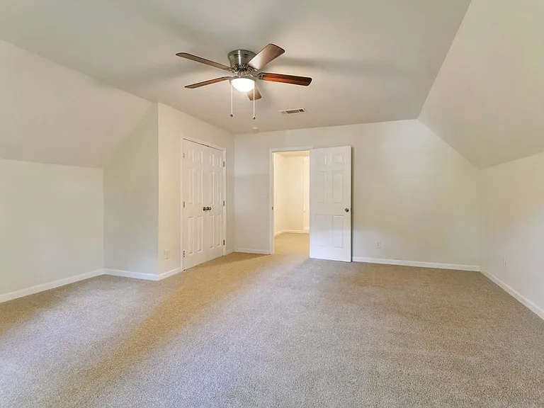 1099 Smith St SW #B — Photo 21