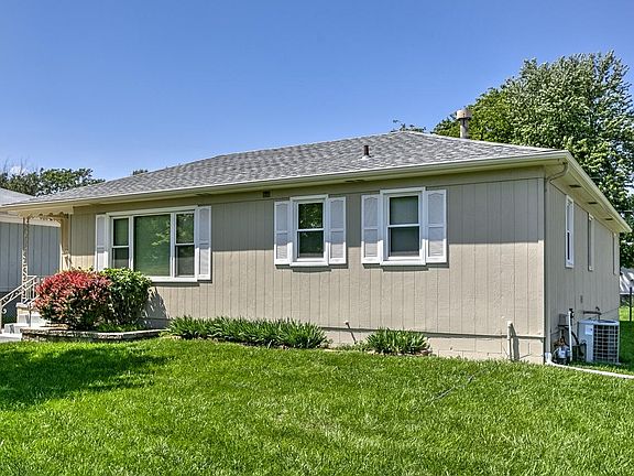 2nd image of 2804 East Ave