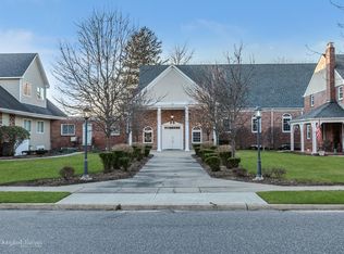 70 New York Ave, Smithtown, NY 11787