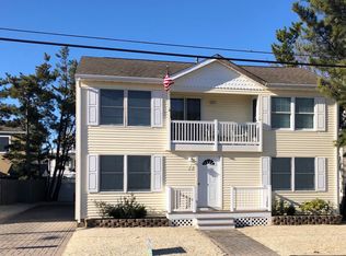 22 E 33rd St, Brant Beach, NJ