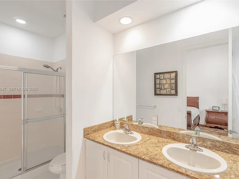 623 SW 146th Ter — Photo 10