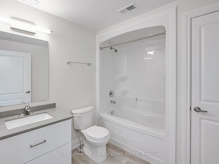 259 King St E #3A — Photo 16