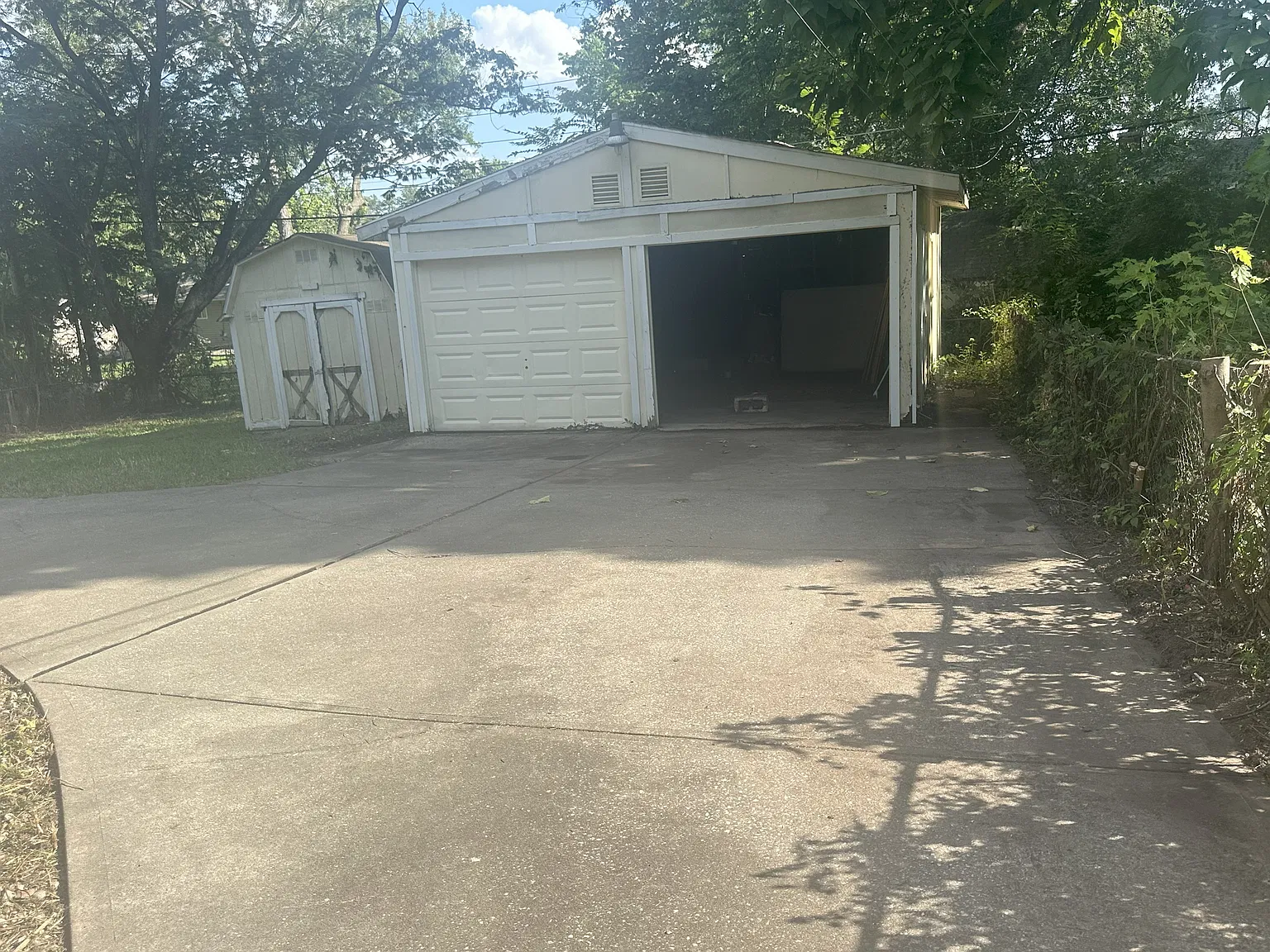 3 bed, 1175 sqft, $1,555 — Photo 3