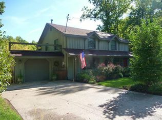 67813 Klinger Lake Rd, Sturgis, MI 49091