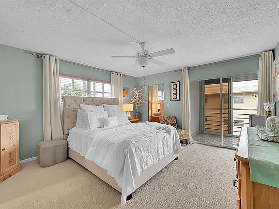 4th image of 2903 Victoria Circle #A4