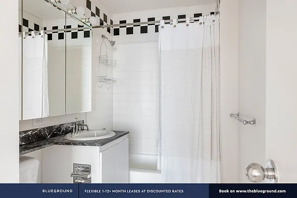 Rented by The Blueground | media 13