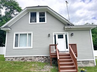 35 Parham Rd, Tyngsboro, MA 01879