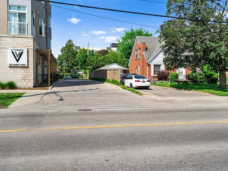 253 Albert St #5 — Photo 28